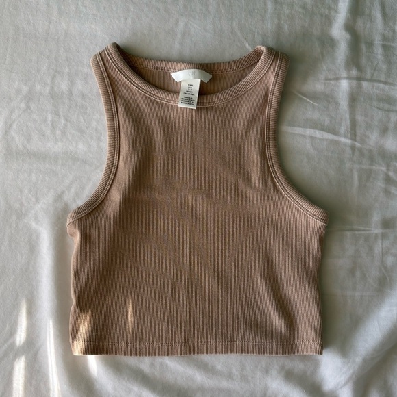 H&M Tops - H&M Tan Ribbed Crop Top